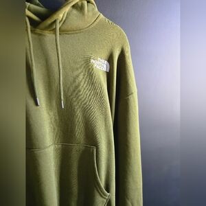 THE NORTH FACE | NWOT Green Hoodie Medium